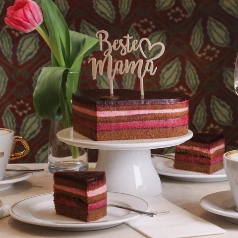 Muttertag feiern mit dem besten Guglhupf oder feinster Torte