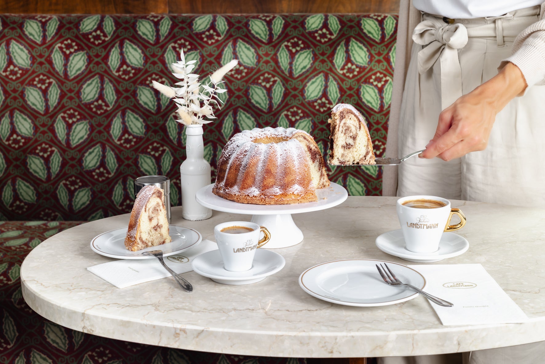 Rezept: Marmorguglhupf - Landtmann's Original Onlineshop Rezept: Marmorguglhupf - Landtmann's Original Onlineshop